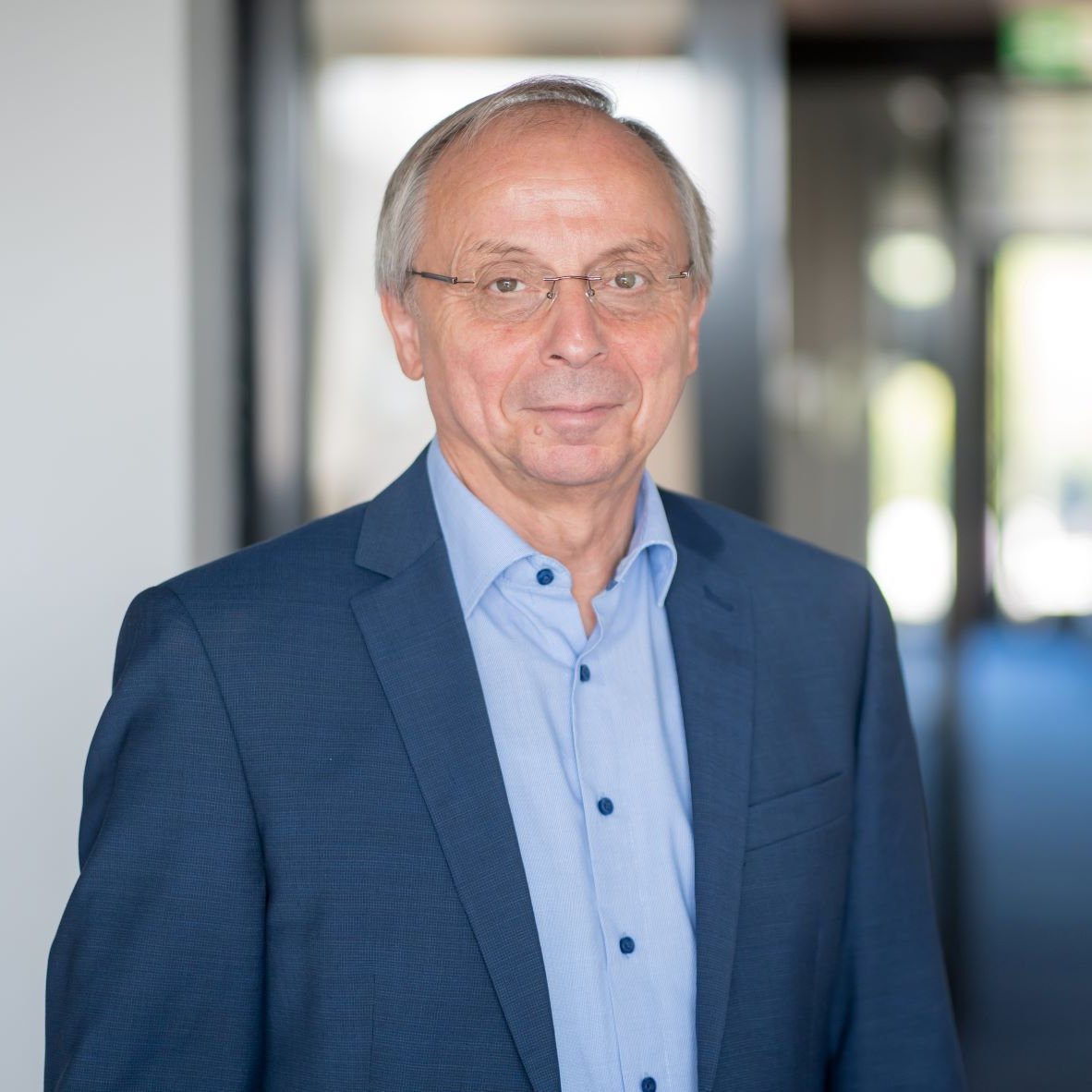 Porträtfoto Josef Schrader