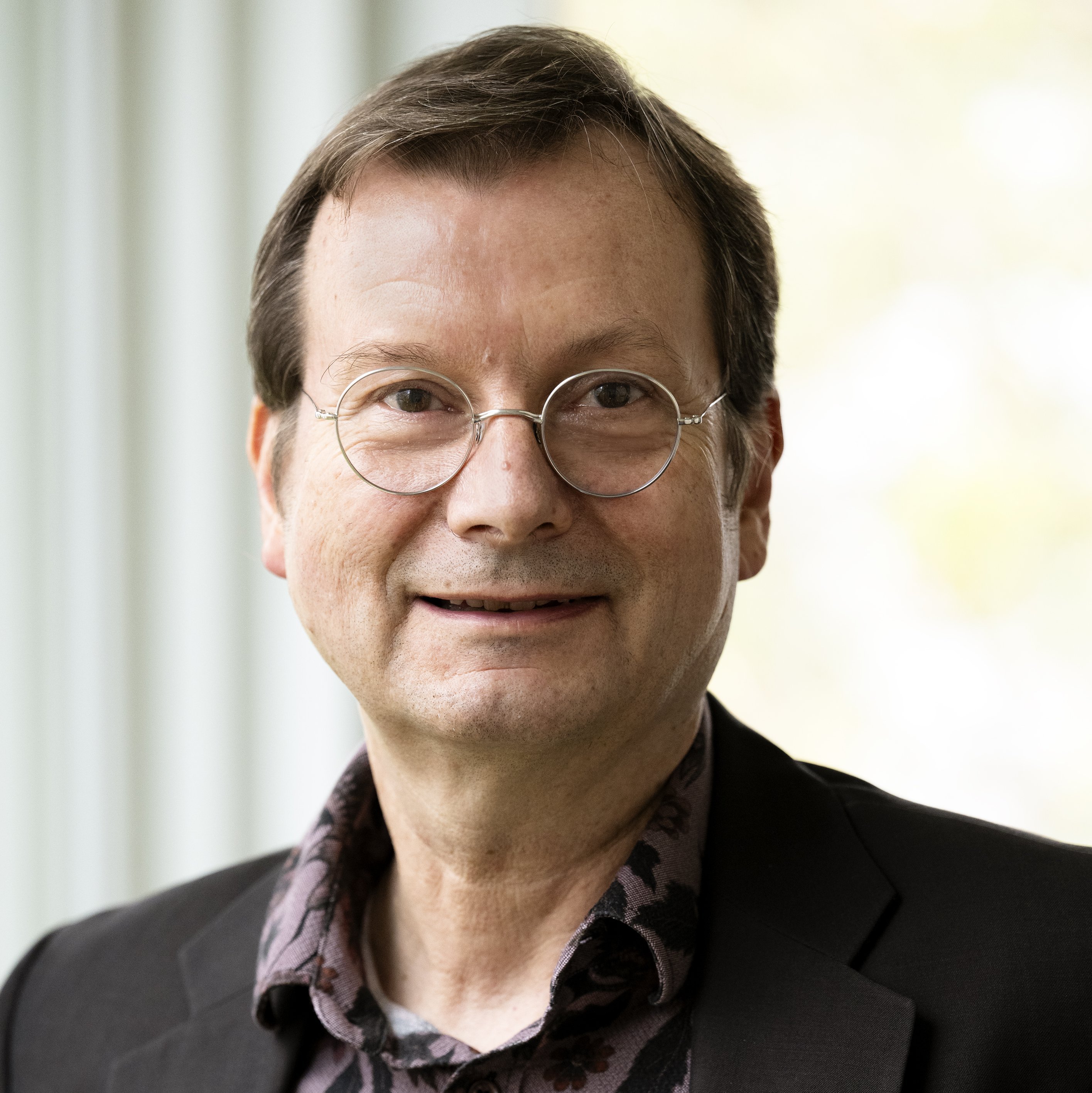 Porträtfoto Hans-Joachim Roth